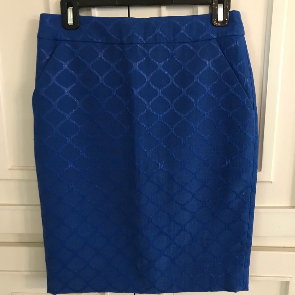 C Wonder pencil skirt. With pockets!! Royal blue. size 2. Length is 22 in.